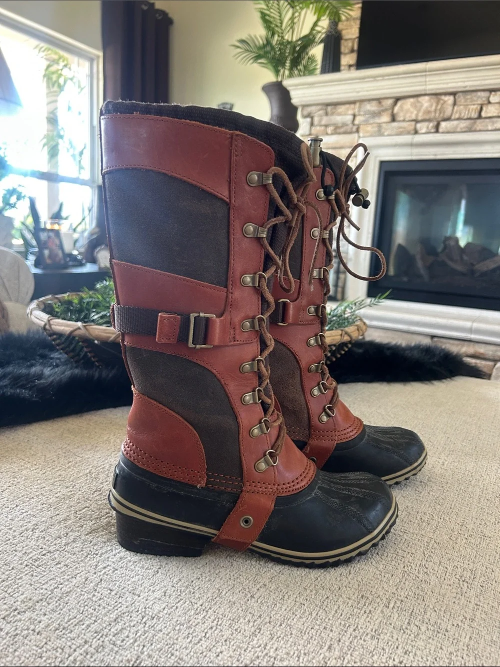 Sorel ConquestCarly Lace Up Boots